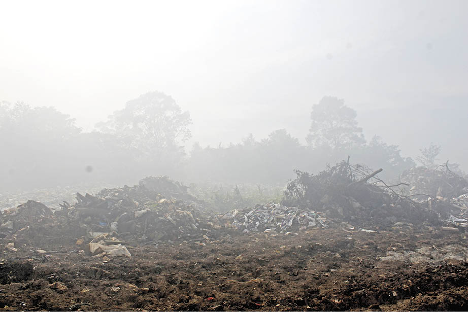 City dump on fire since Sunday Eyethu News